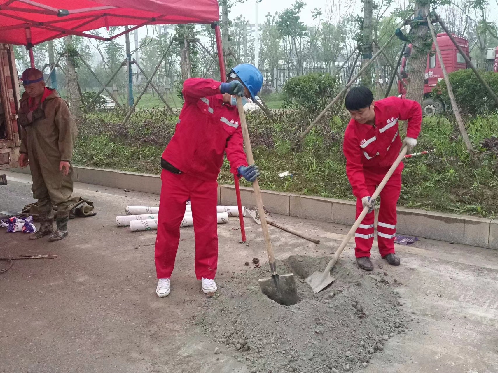 兴海管道疏通哪家好】及时进行市政管道清淤